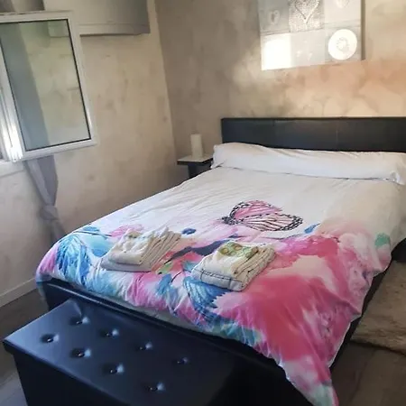 Gil Homestay Colombier-Saugnieu